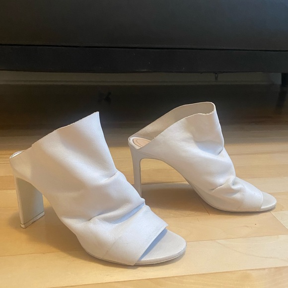 NICHOLAS KIRKWOOD D’ARCY MULES WHITE - Picture 1 of 6